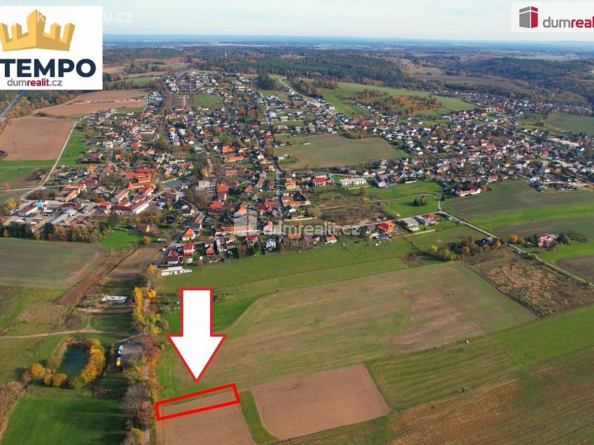 Prodej  stavebního pozemku 1045 m^2 Hůry, Hůry 