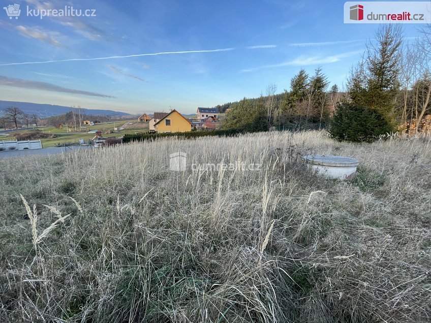 Prodej  stavebního pozemku 1286 m^2 Hluboš, Hluboš 