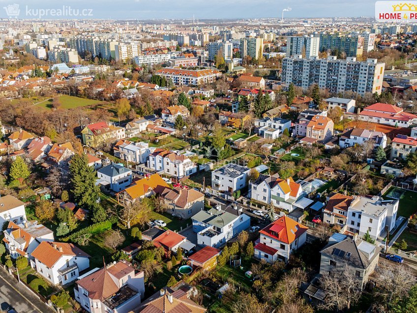 Prodej  rodinného domu 150 m^2 Švabinského, Praha 11 