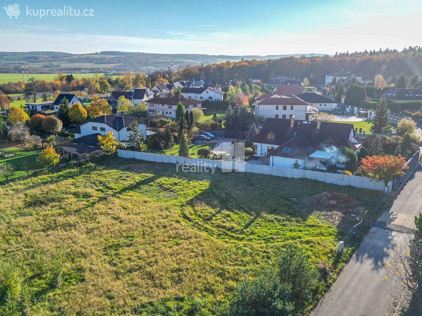 Prodej  stavebního pozemku 1403 m^2 Pod Bučinou, Řitka 