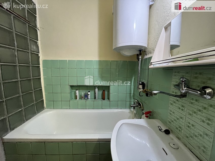 Prodej  rodinného domu 60 m^2 Hostín u Vojkovic, Hostín u Vojkovic 