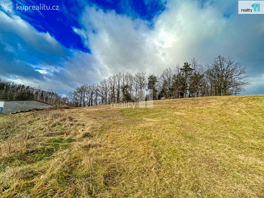 Prodej  stavebního pozemku 2173 m^2 Dubová, Mníšek 