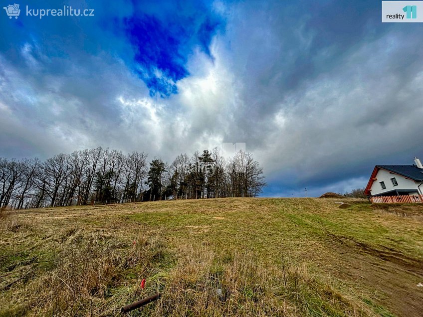 Prodej  stavebního pozemku 2173 m^2 Dubová, Mníšek 