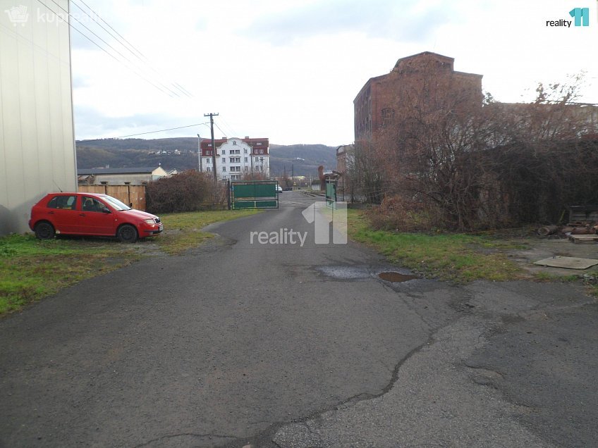 Pronájem  skladu 144 m^2 U Skladiště, Ústí nad Labem 