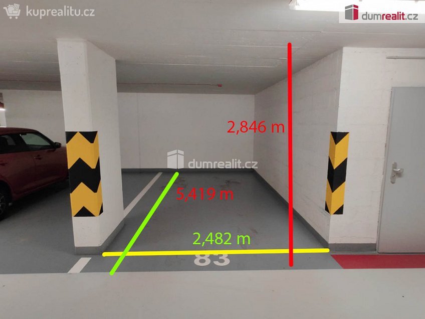 Prodej  garáže 15 m^2 K Vystrkovu, Praha 12 