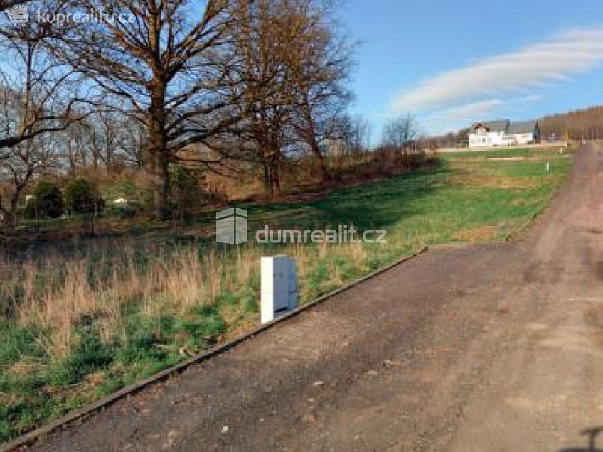 Prodej  stavebního pozemku 1505 m^2 Lomená, Děčín 