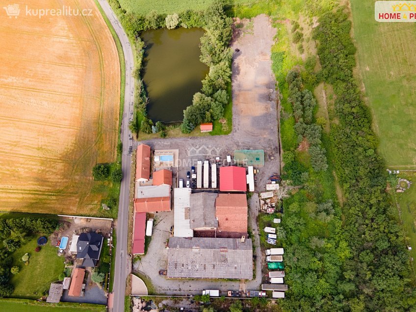 Prodej  stavebního pozemku 23788 m^2 Mělnická, Všetaty 