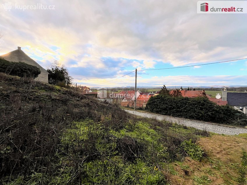 Prodej  stavebního pozemku 644 m^2 Pod Kopcem, Uherské Hradiště 