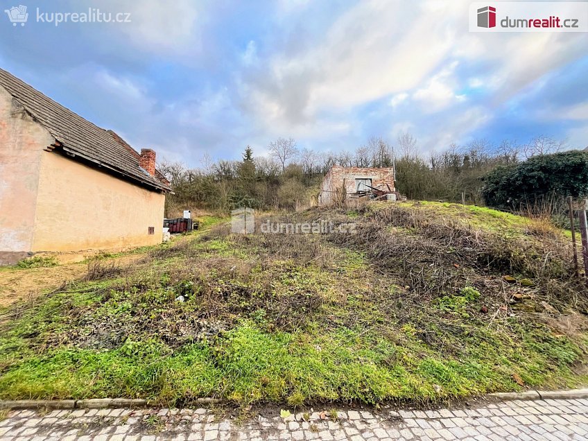 Prodej  stavebního pozemku 644 m^2 Pod Kopcem, Uherské Hradiště 