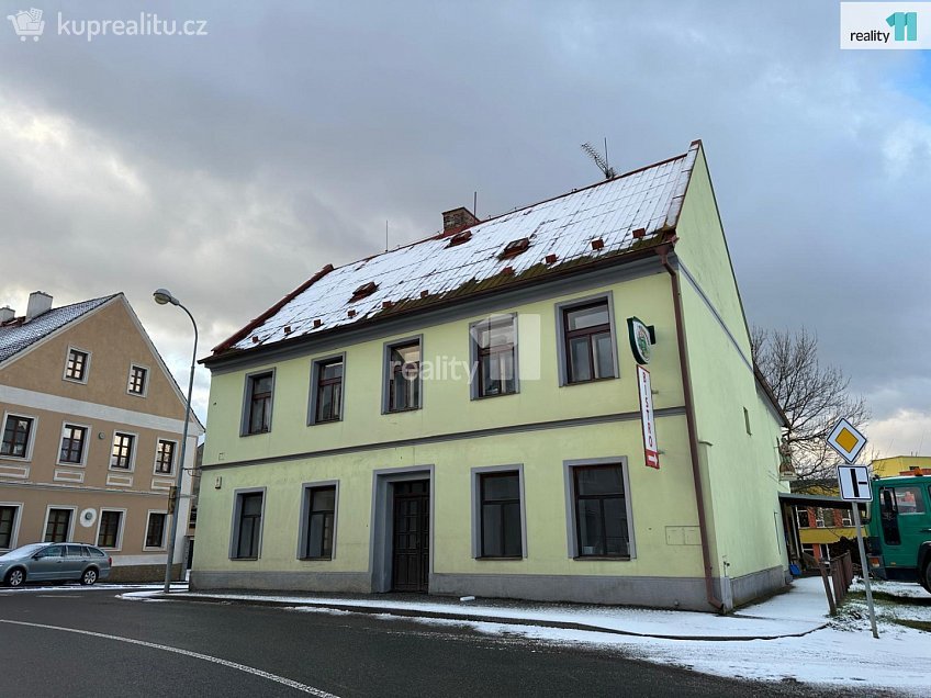 Prodej  rodinného domu 475 m^2 P. Bezruče, Kravaře 