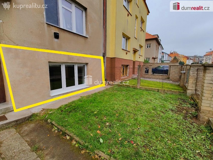 Pronájem bytu 1+kk 30 m^2 Vnější, Praha 4 