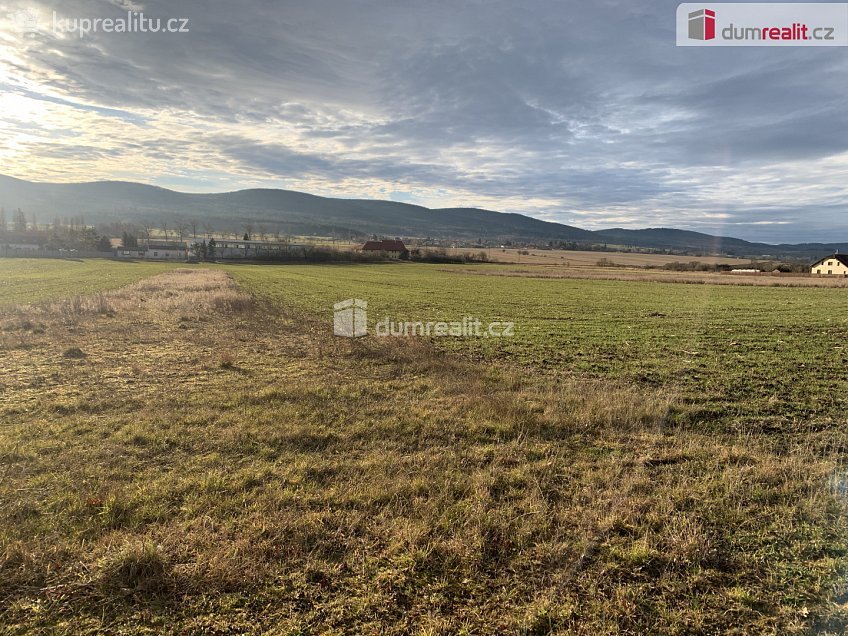 Prodej  stavebního pozemku 1137 m^2 Všeradice, Všeradice 