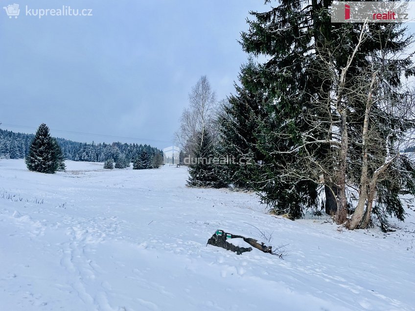 Prodej  stavebního pozemku 1209 m^2 Nádražní, Pernink 