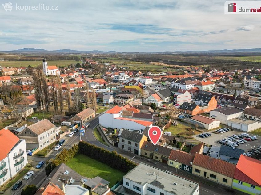 Prodej  rodinného domu 219 m^2 Znojemská, Hrušovany nad Jevišovkou 