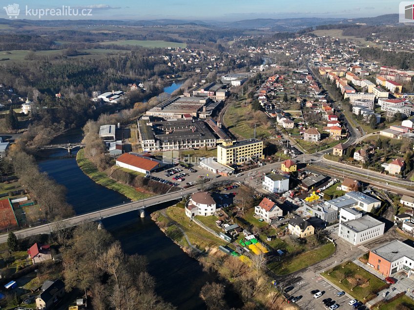 Prodej  obchodních prostor 200 m^2 Ing. Fr. Janečka, Týnec nad Sázavou 