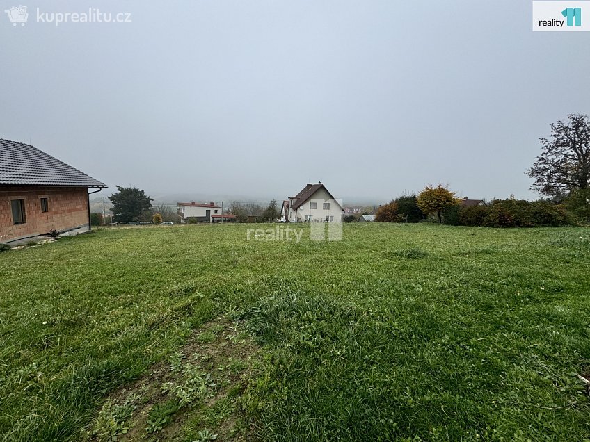 Prodej  stavebního pozemku 1200 m^2 Týnec, Týnec 