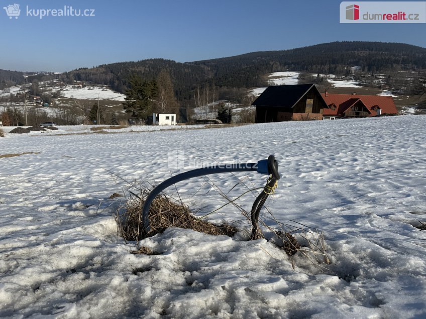 Prodej  stavebního pozemku 2145 m^2 Benecko, Benecko 