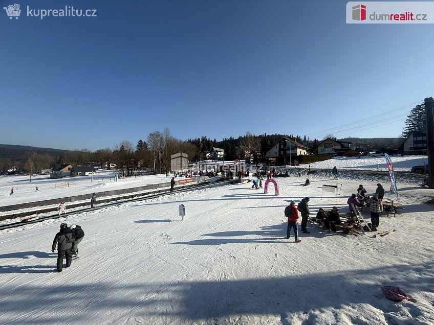 Prodej  stavebního pozemku 2145 m^2 Benecko, Benecko 