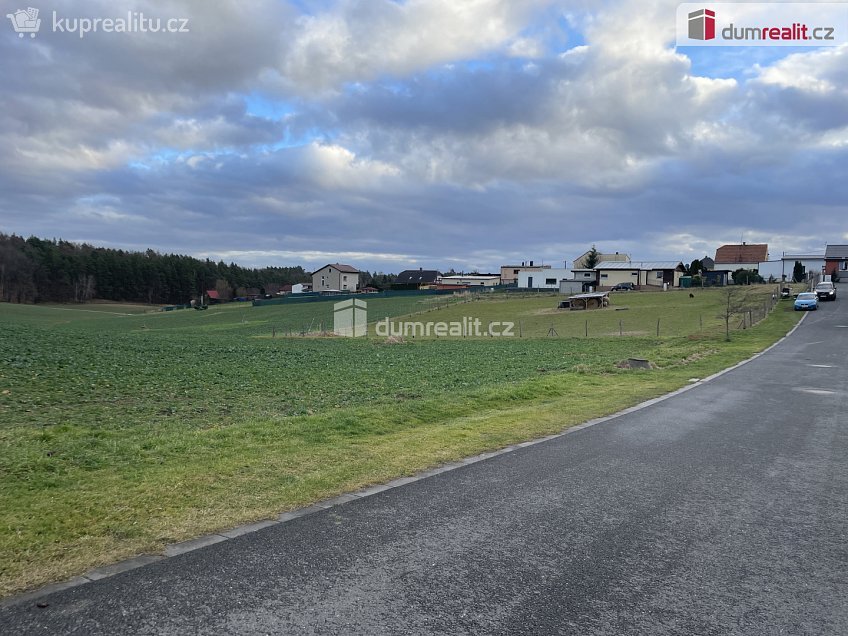 Prodej  stavebního pozemku 650 m^2 Okružní, Bolatice 