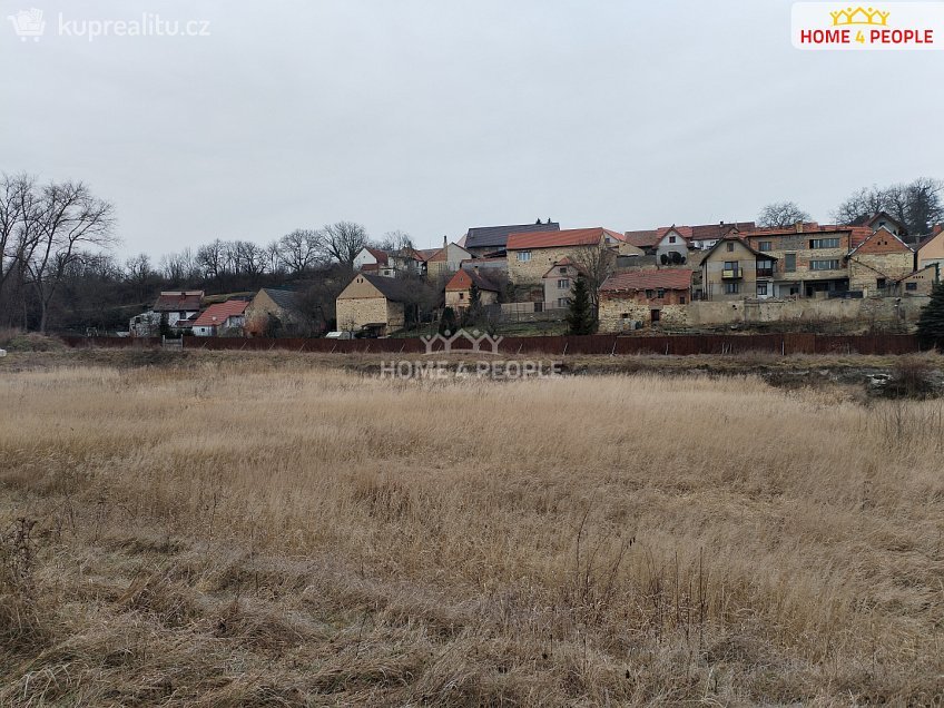 Prodej  stavebního pozemku 11610 m^2 Pod Skálou, Peruc 