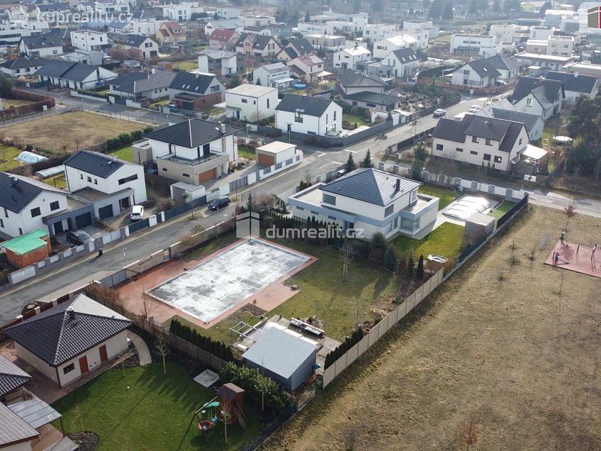 Prodej  stavebního pozemku 990 m^2 Konětopská, Brandýs nad Labem-Stará Boleslav 