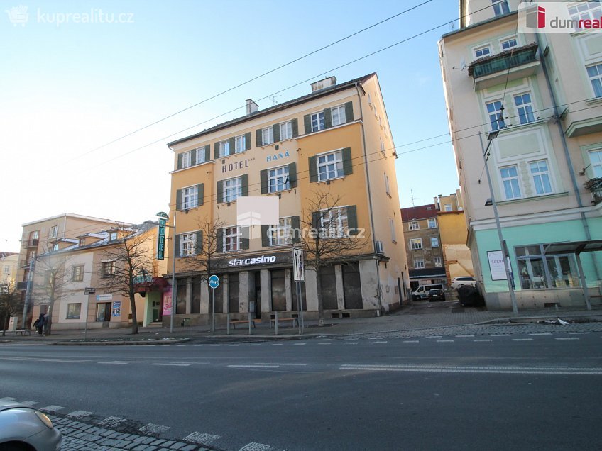 Pronájem bytu 3+1 90 m^2 Hlavní třída, Mariánské Lázně 