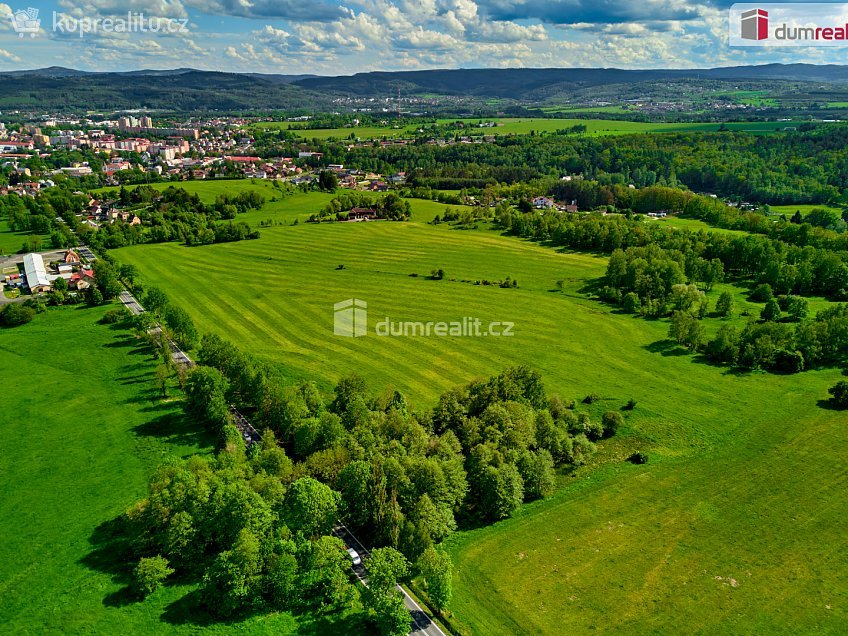 Prodej  stavebního pozemku 800 m^2 Závodu míru, Karlovy Vary 