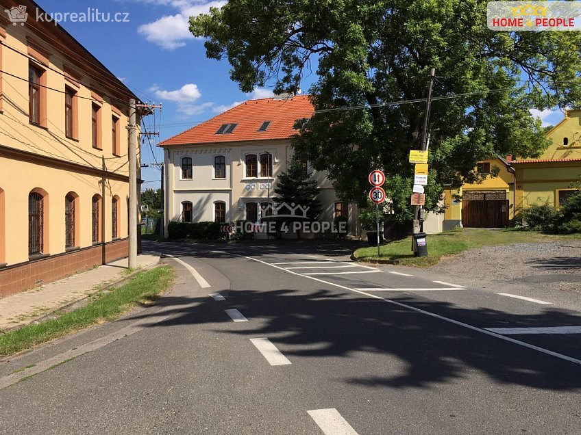 Pronájem bytu 2+1 70 m^2 Za můstkem, Praha-Čakovice 