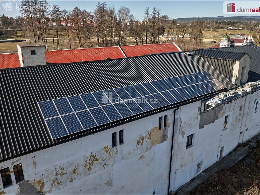 Prodej  výrobních prostor 1925 m^2 Sokolovská, Karlovy Vary 