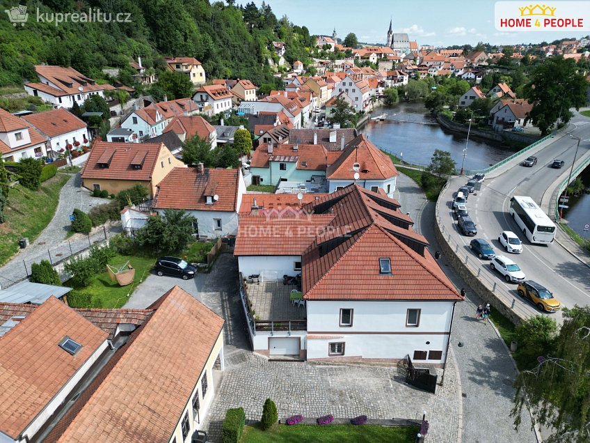 Pronájem bytu 2+1 55 m^2 Dělnická, Český Krumlov 