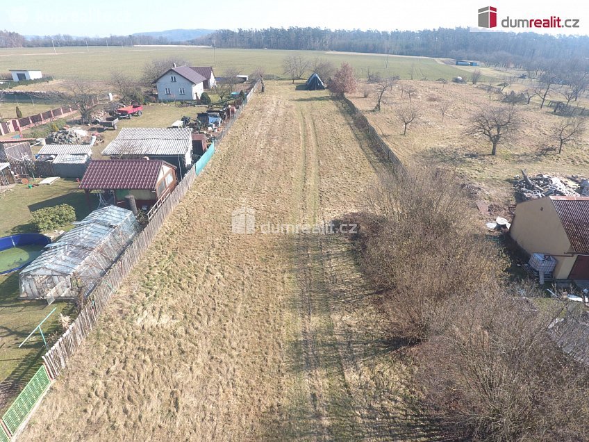 Prodej  stavebního pozemku 3042 m^2 Petkovy, Petkovy 