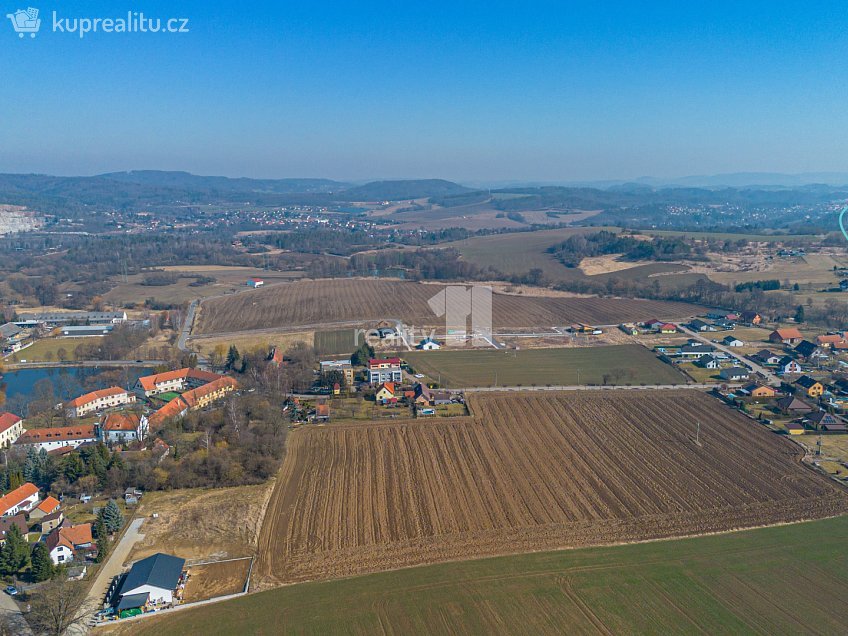 Prodej  stavebního pozemku 966 m^2 Lešany, Lešany 