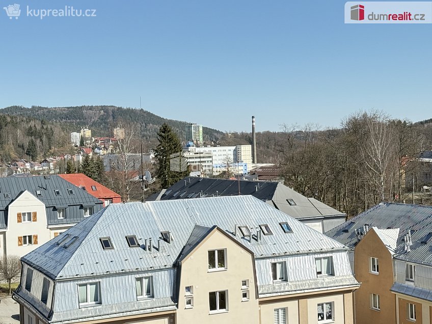 Prodej bytu 2+1 62 m^2 sídliště 9. května, Nejdek 